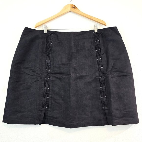 City Chic Dresses & Skirts - City Chic Womens Plus Sz 24 Faux Suede Comfy Skirt Front Lace Up Wimsigoth Emo